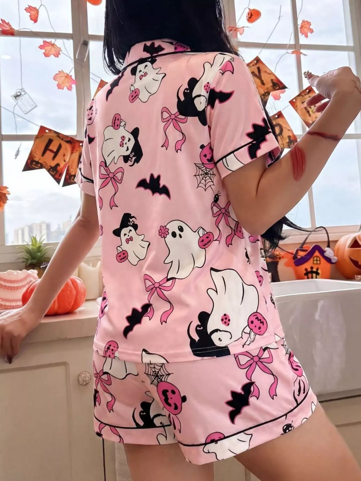 Women’s Halloween Pajama Shorts Set – Ghost & Bow Print